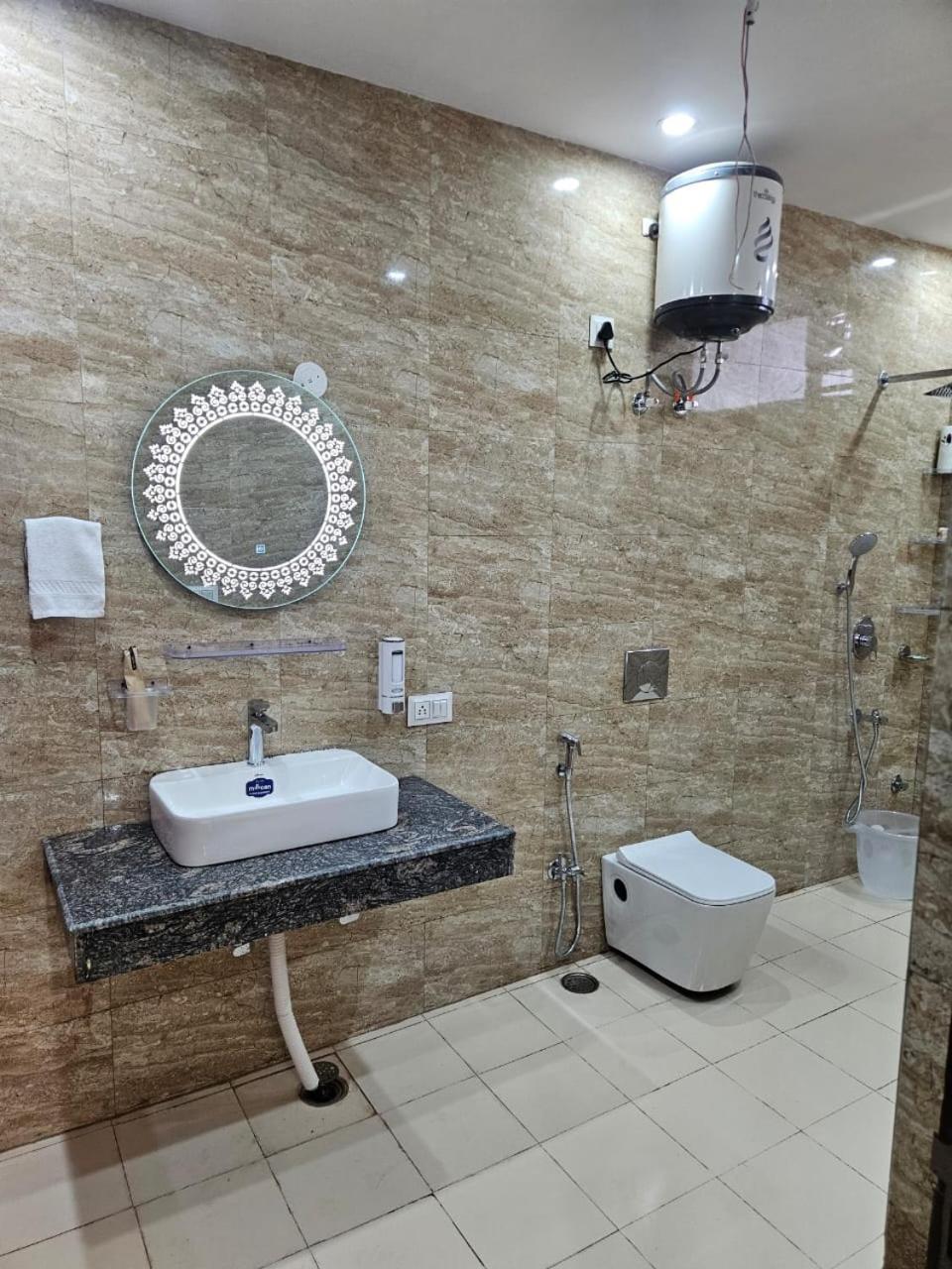 Ashirwaad 249 Bed and Breakfast Greater Noida Exteriör bild