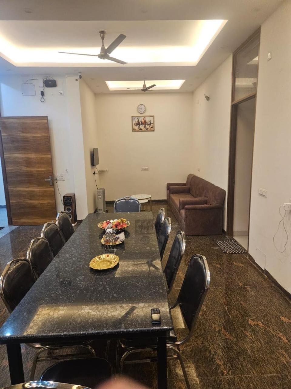 Ashirwaad 249 Bed and Breakfast Greater Noida Exteriör bild