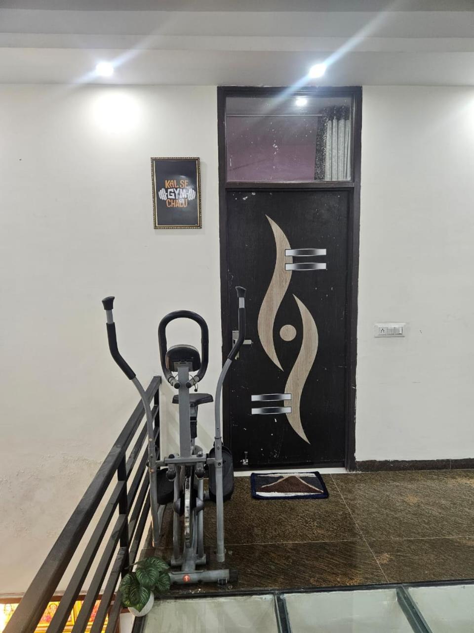 Ashirwaad 249 Bed and Breakfast Greater Noida Exteriör bild
