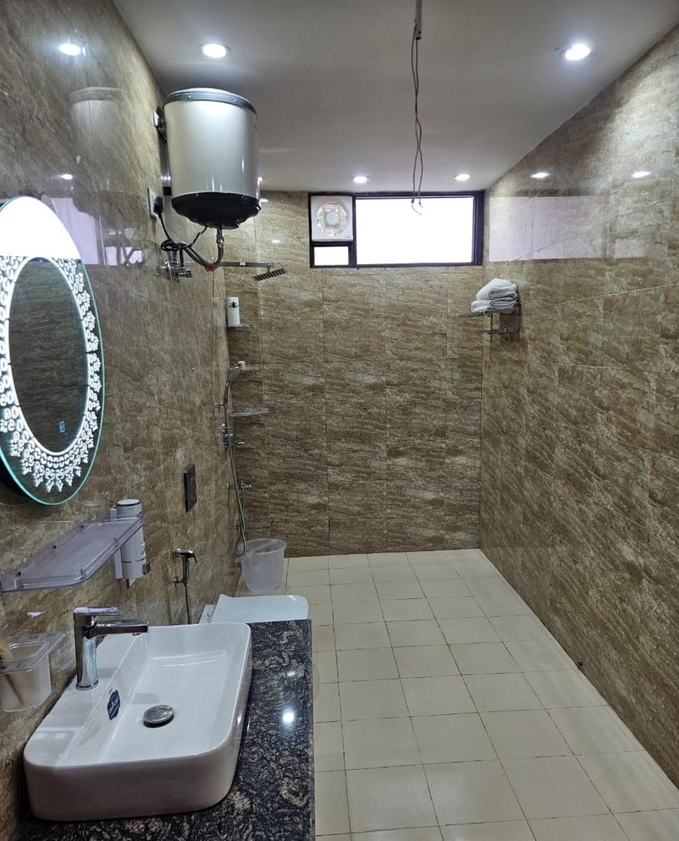 Ashirwaad 249 Bed and Breakfast Greater Noida Exteriör bild